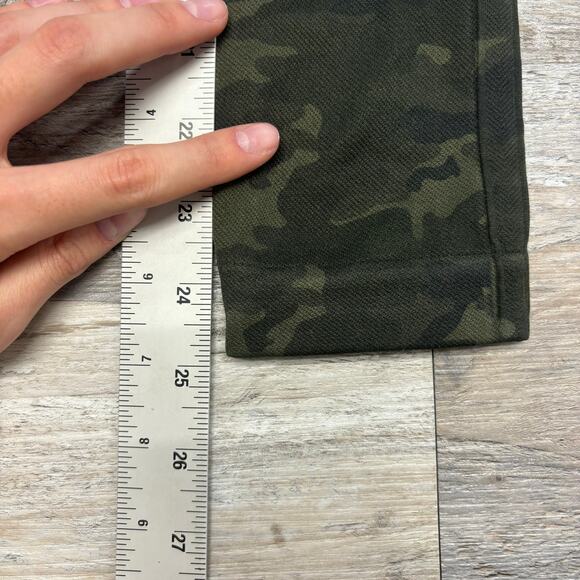 Spanx Look At Me Now Green Camouflage Womens Small Seamless Camo Yoga Leggings - Picture 7 of 10